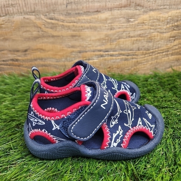 New Nautica Kids Kettle Protective Water baby shoes - Picture 2 of 8